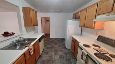 1088 Micha Way in Madison, GA - Foto de edificio - Building Photo