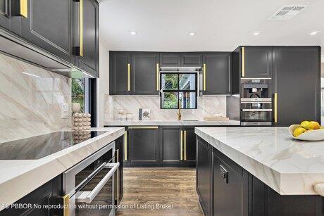 217 Avila Rd in West Palm Beach, FL - Foto de edificio - Building Photo