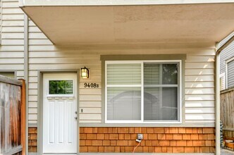 9408 35th Ave SW in Seattle, WA - Building Photo - Building Photo