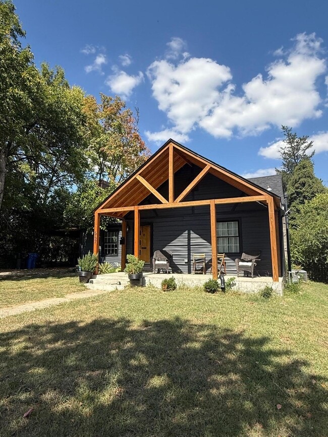 property at 667 Longview Dr