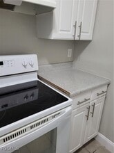 2241 Euclid Ave in Ft. Myers, FL - Building Photo - Building Photo