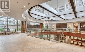 3880 Duke of York Blvd in Mississauga, ON - Building Photo - Building Photo