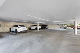 The Carriage House in Bothell, WA - Building Photo - Building Photo