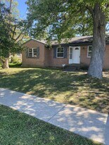 3603 Cedarwood Way in Jeffersontown, KY - Building Photo