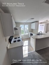 705 Highland Trce in Highland Heights, KY - Building Photo - Building Photo