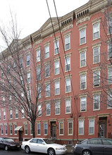 621 Willow Ave in Hoboken, NJ - Building Photo - Building Photo