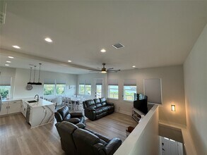 3610 Niko Ct in Galveston, TX - Building Photo - Building Photo