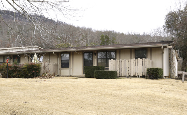 Windsor Village Apartments in Chattanooga, TN - Building Photo - Building Photo