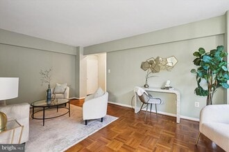 3601 Wisconsin Ave NW in Washington, DC - Building Photo - Building Photo