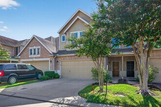 2806 Windy Thicket Ln in Houston, TX - Building Photo - Building Photo