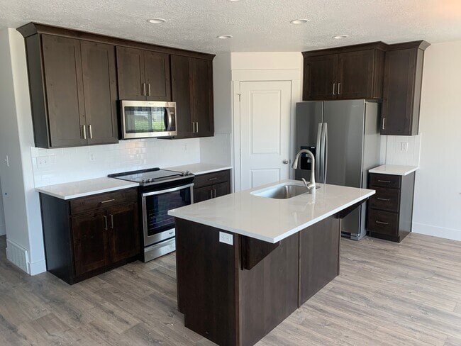 1007 W 40 N in Spanish Fork, UT - Building Photo - Building Photo