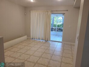 5692 NW 120th Terrace in Coral Springs, FL - Building Photo - Building Photo
