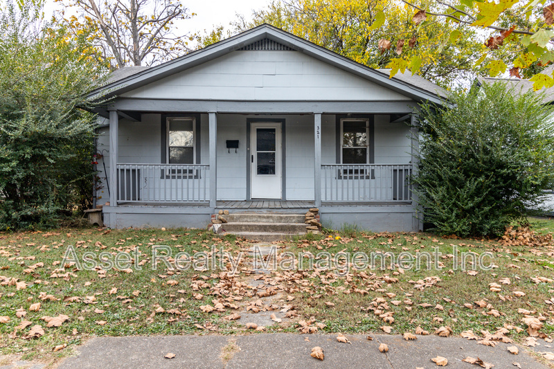 321 E Springdale Ave in Knoxville, TN - Building Photo