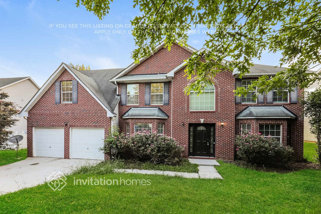 9522 Deer Crossing Ln in Jonesboro, GA - Foto de edificio