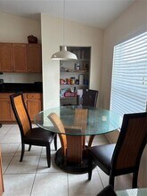 602 SW Kenyoun St in Port St. Lucie, FL - Building Photo - Building Photo