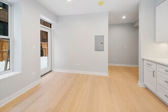 4637 N Ashland Ave in Chicago, IL - Building Photo - Building Photo