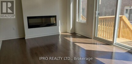 52 Adventura Rd in Brampton, ON - Building Photo - Building Photo