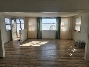 1400 Woodlawn Beach in Buffalo, MN - Foto de edificio - Building Photo