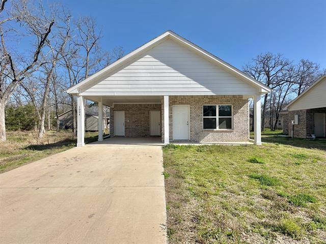 property at 1004 Woodland Dr