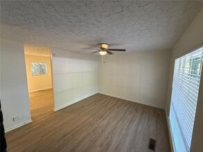 630 Ward Pl in Forest Park, GA - Building Photo - Building Photo