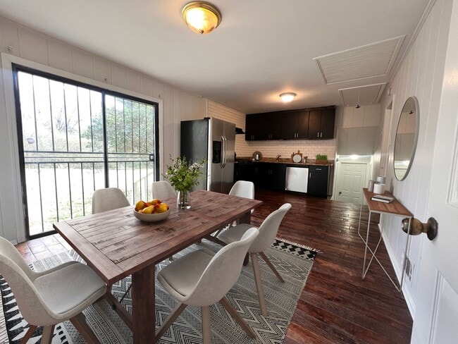 property at 5206 Norman Blvd