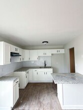 1816 Lonsdale Rd in Columbus, OH - Building Photo - Building Photo