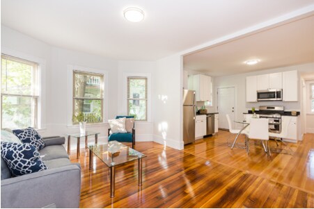 12 Stone Ave, Unit 3 in Somerville, MA - Foto de edificio - Building Photo