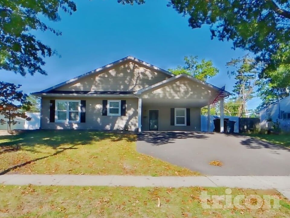 39 Timber Ln in Levittown, PA - Building Photo