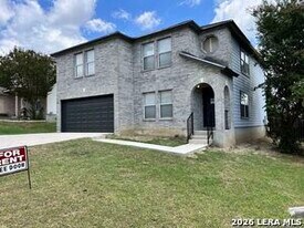 6814 Knights Haven in Live Oak, TX - Building Photo