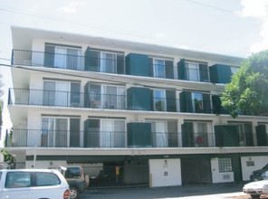 Makiki Courtyard Apartments in Honolulu, HI - Building Photo - Building Photo