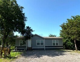 3609 Shady Ln in Joshua, TX - Building Photo