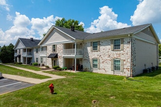 Castleton Manor Apartments in Indianapolis, IN - Building Photo - Building Photo