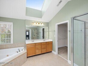 9220 Meadow Mist Ct in Raleigh, NC - Building Photo - Building Photo