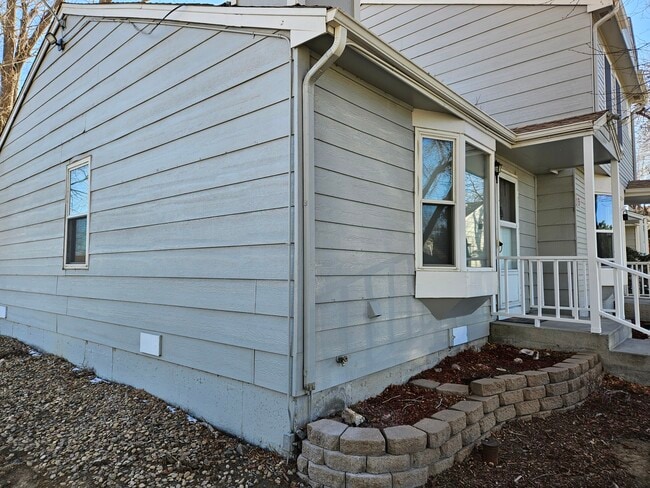 8184 Washington St in Thornton, CO - Foto de edificio - Building Photo