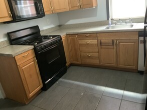 520 Kenyon St NW in Washington, DC - Building Photo - Building Photo