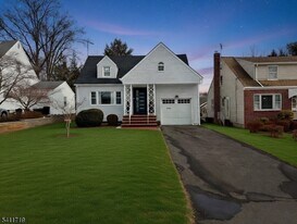 321 Minute Arms Rd in Union, NJ - Building Photo