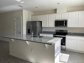 13323 Pontoon Rd in Oakland, FL - Building Photo - Building Photo