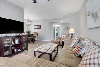 11601 Navarro Way in Ft. Myers, FL - Building Photo - Building Photo