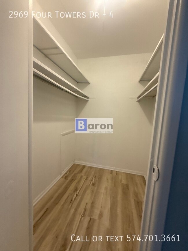 2969 Four Towers Dr in Cincinnati, OH - Building Photo - Building Photo