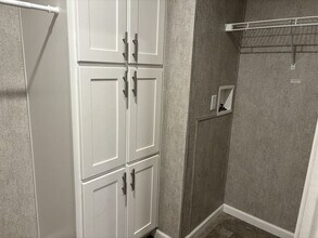 41 Del Ct W in Lockport, NY - Building Photo - Building Photo