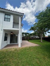 9713 NW 8th Terrace in Miami, FL - Foto de edificio - Building Photo