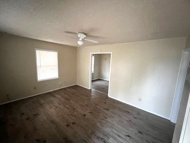 3102 Duke St in Lubbock, TX - Building Photo - Building Photo