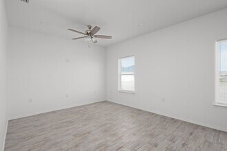 2210 E Valley Cir-Unit -#A in La Feria, TX - Building Photo - Building Photo