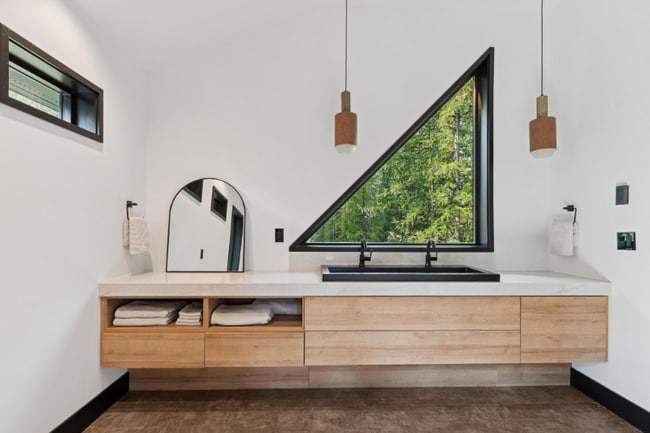 172 E Many Lakes Dr in Kalispell, MT - Building Photo - Building Photo