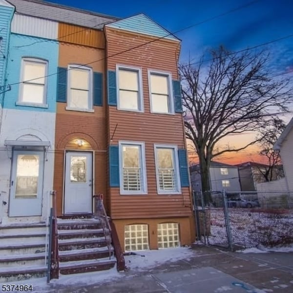 property at 106 S 13th St
