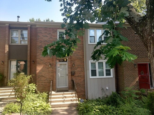property at 5127 Overlook Park
