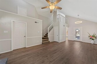 3010 Harbinger Ln in Dallas, TX - Building Photo - Building Photo