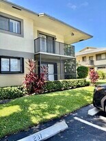610 Trace Cir in Deerfield Beach, FL - Building Photo