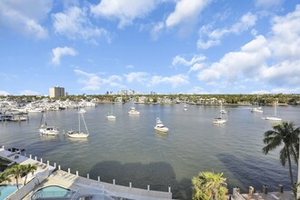 95 N Birch Rd, Unit Harbor Haven in Fort Lauderdale, FL - Foto de edificio - Building Photo