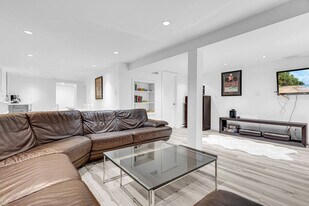 2841 SW Marine Dr in Vancouver, BC - Building Photo